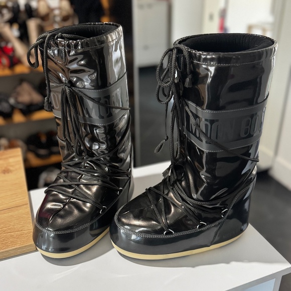 Moon boots - Picture 1 of 1